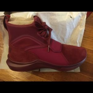 Women’s PUMA Phenom Sneaker